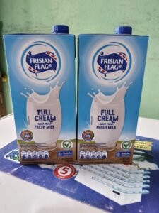 Susu UHT Full Cream Frisian Flag 1 Liter